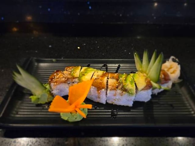 Dragon Roll (Eel Sauce).